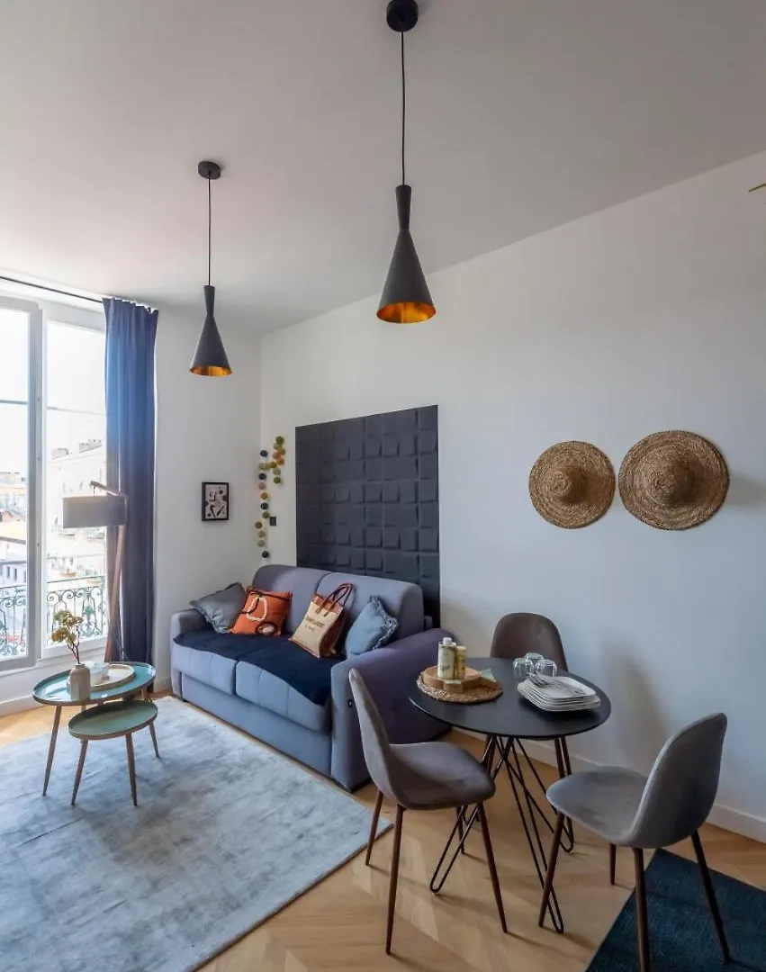 304A Tres Beau Studio Refait A Neuf Hyper Centre Nice France