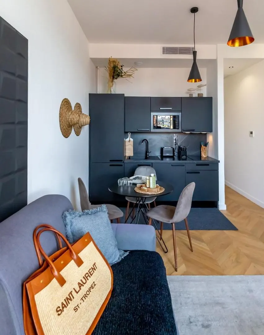 Apartment 304A Tres Beau Studio Refait A Neuf Hyper Centre Nice France